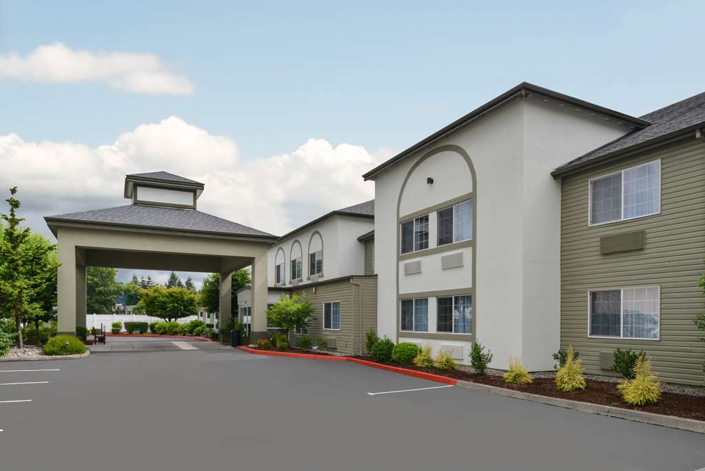 Best Western Woodland Inn Exteriör bild